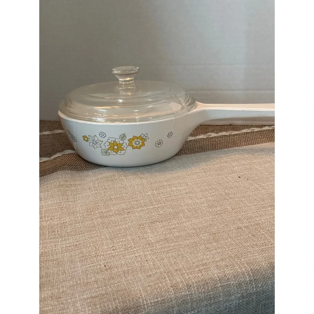 Corning Ware Wildflower 1 Pint Saucepan P-81-B White Floral Skillet with Lid